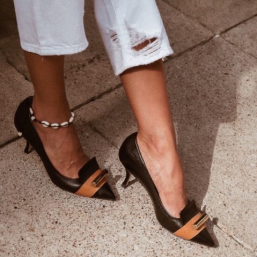 Stuart Weitzman Black Leather Brown Scroll Fob Gamma 70 Heels Pumps 9